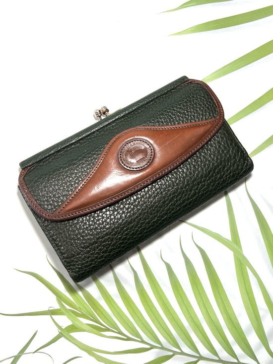 Dooney & Bourke Handbags - 🦆DOONEY & BOURKE WALLET
GREEN TAN LEATHER WITH KISSLOCK POUCH COIN